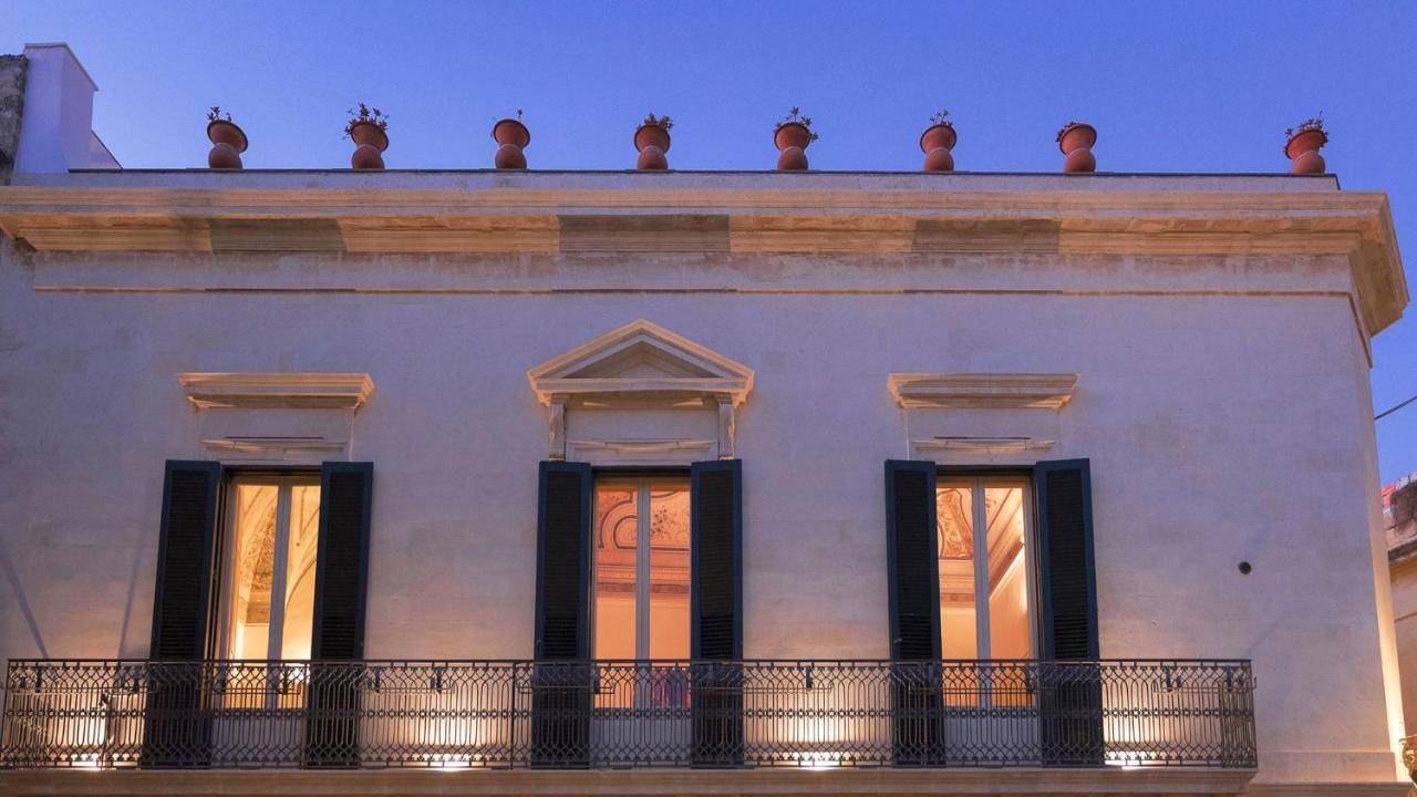 Palazzo Acquaviva - Il Giardino Sospeso Apartment Lecce Exterior foto